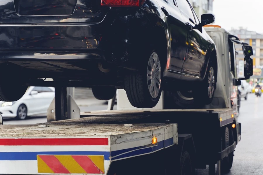 Key Factors To Consider Before Calling A Towing Service Miami, FL
